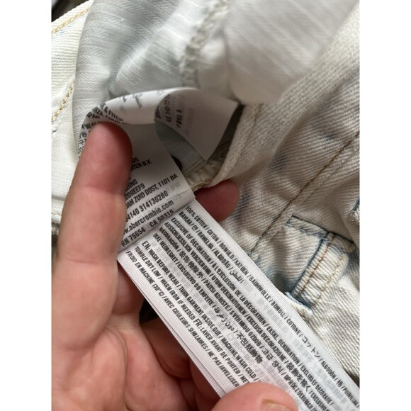 NWT Abercrombie & Fit Easy Fit Boyfriend Acid Wash Distressed Jeans Women 6 - Picture 10 of 11